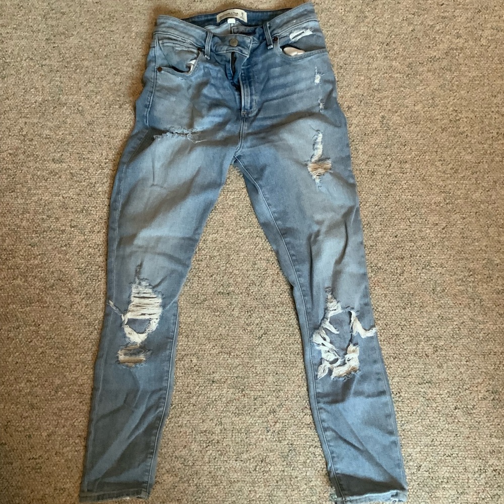 Women Abercrombie jeans